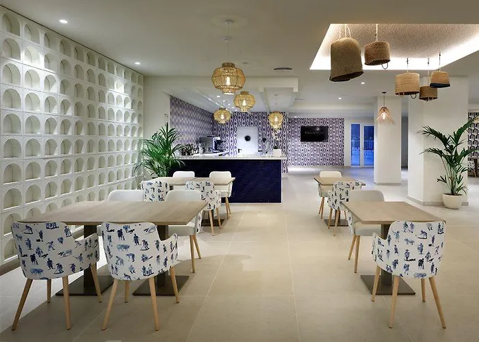 Palladium Menorca 4* Arenal d'en Castell