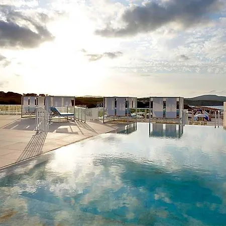 Palladium Menorca מלון ארנל ד'אן קסטל